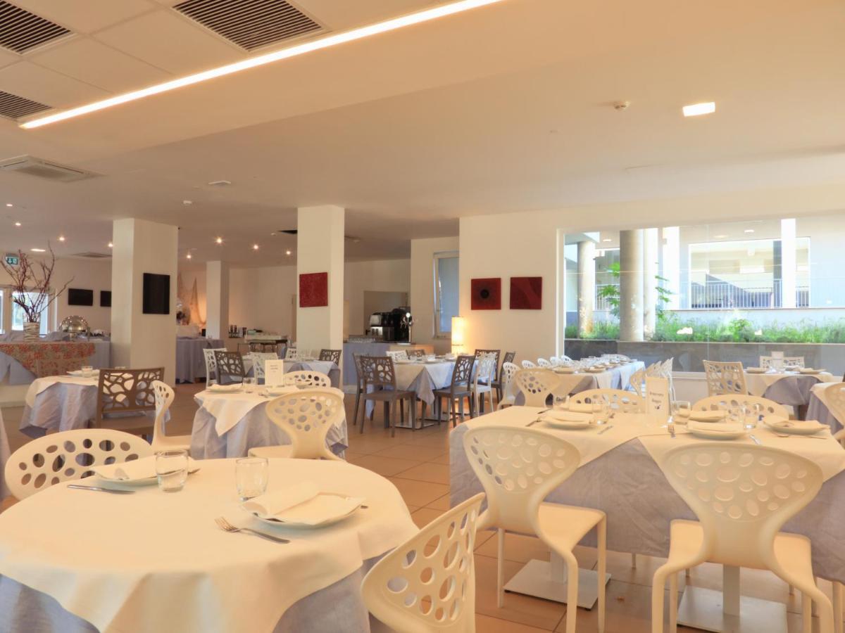 Hotel Futura Club Spiagge Bianche Fontane Bianche Esterno foto
